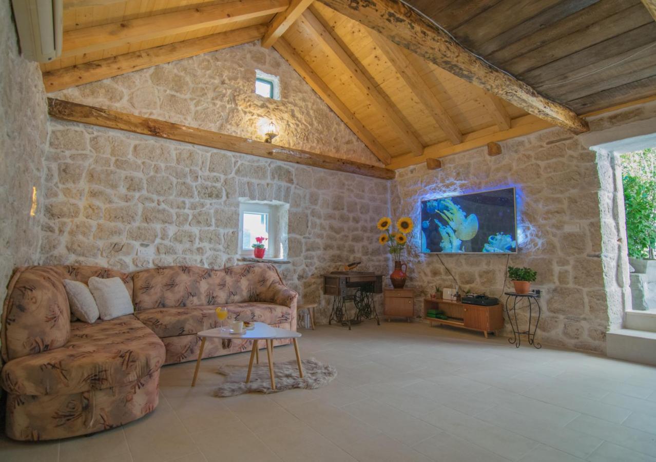 Villa Milena With Heated Pool And Jacuzzi Kostanje Экстерьер фото